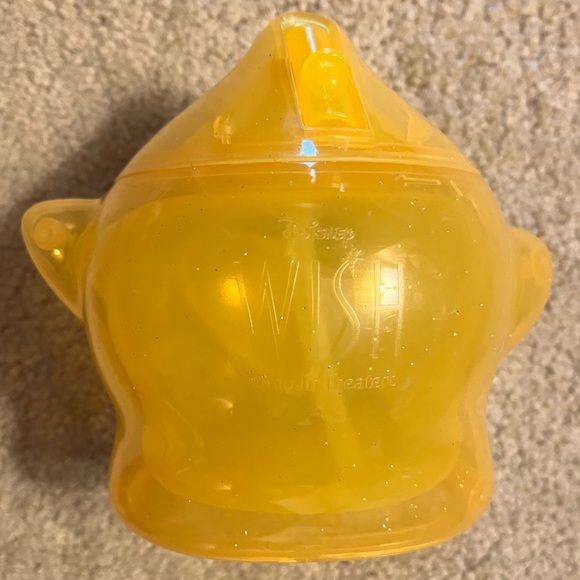Disney “Wish” Star Sipper - Picture 3 of 7